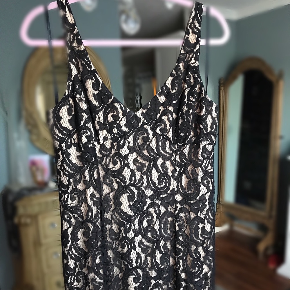 BCBG- Lace V-neck Gown (Size 10)